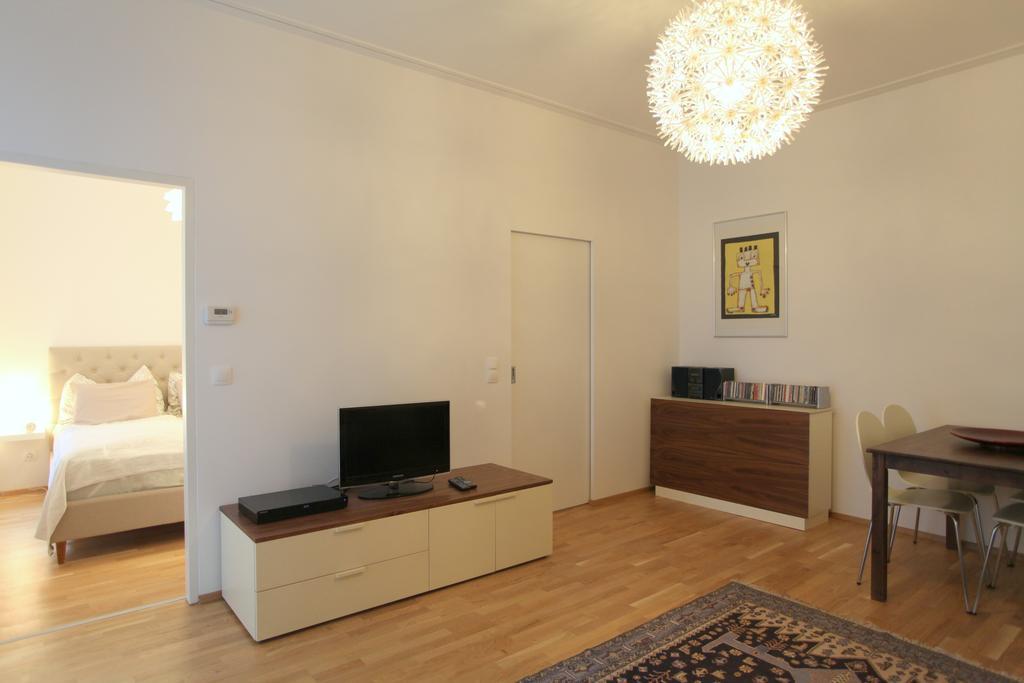 Apartment Casa Nostra - Moderne Stadtwohnung Mit Balkon *